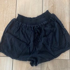 Love Tree Black Shorts